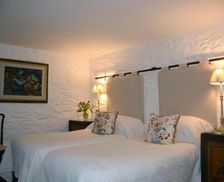 United Kingdom Devon Totnes vacation rental compare prices direct by owner 16186807