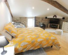 France Aquitaine Rivière-Saas-et-Gourby vacation rental compare prices direct by owner 14089025