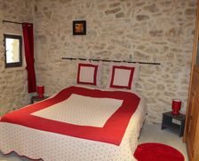 France Provence-Alpes-Côte d'Azur Crestet vacation rental compare prices direct by owner 18837343