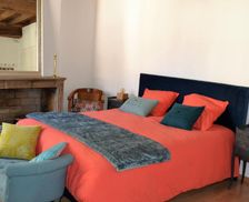 France Burgundy Chalon-sur-Saône vacation rental compare prices direct by owner 16009084