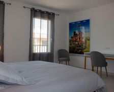 France Provence-Alpes-Côte d'Azur La Fare-les-Oliviers vacation rental compare prices direct by owner 13683221