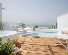 Spain Andalucía Conil de la Frontera vacation rental compare prices direct by owner 16537237