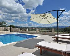 Croatia Split-Dalmatia County Kučiće vacation rental compare prices direct by owner 13039426