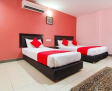 Malaysia Perak Seri Iskandar vacation rental compare prices direct by owner 26859444