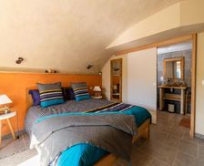 France Rhône-Alps Chirols vacation rental compare prices direct by owner 16101147