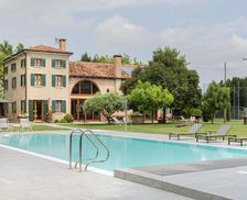 Italy Veneto Correzzola vacation rental compare prices direct by owner 16772095