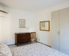 Italy Liguria Lerici vacation rental compare prices direct by owner 4050157
