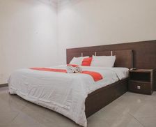 Indonesia Sumatra Jambi vacation rental compare prices direct by owner 14026399
