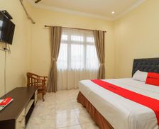 Indonesia Sumatra Lubuklinggau vacation rental compare prices direct by owner 13984972