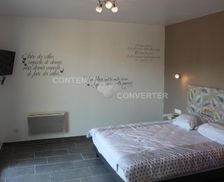 France Languedoc-Roussillon Lamalou-les-Bains vacation rental compare prices direct by owner 14201207