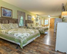 United States North Carolina Spruce Pine vacation rental compare prices direct by owner 12768997