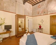 Italy Tuscany Casole dʼElsa vacation rental compare prices direct by owner 13950968