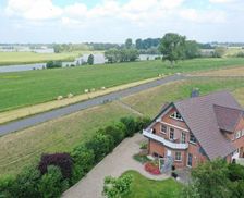 Germany North Rhine-Westphalia Wesel vacation rental compare prices direct by owner 14304231