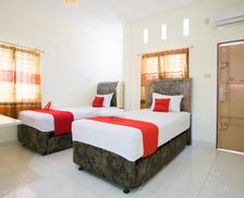 Indonesia Sumatra Pematangsiantar vacation rental compare prices direct by owner 14024319