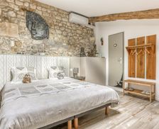 France New Aquitaine Pons vacation rental compare prices direct by owner 18255417