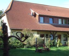 Germany Mecklenburg-Pomerania Hohenkirchen vacation rental compare prices direct by owner 13432844