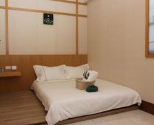 Taiwan Kaohsiung Area Gangshan vacation rental compare prices direct by owner 18373482