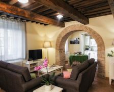 Italy Umbria Valtopina vacation rental compare prices direct by owner 26682700