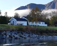 Norway Møre og Romsdal Tomrefjord vacation rental compare prices direct by owner 12994314