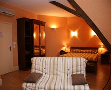 France Deux-Sèvres Moutiers-sous-Chantemerle vacation rental compare prices direct by owner 13833658