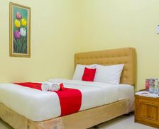 Indonesia West Java Cirebon vacation rental compare prices direct by owner 14295051