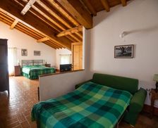 Italy Veneto Castelnuovo del Garda vacation rental compare prices direct by owner 16452907