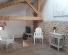 France Rhône-Alps Denicé vacation rental compare prices direct by owner 16083321