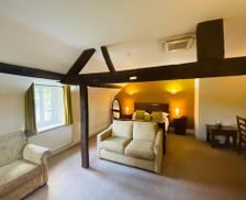 United Kingdom Powys Crickhowell vacation rental compare prices direct by owner 18005218