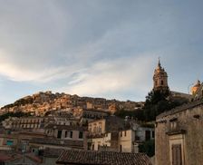 Italy Sicily Modica vacation rental compare prices direct by owner 13129269