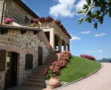 Italy Umbria Gubbio vacation rental compare prices direct by owner 26789353