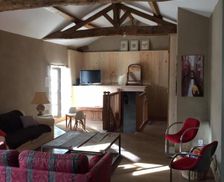 France Aquitaine Vanxains vacation rental compare prices direct by owner 18414152