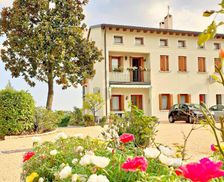Italy Veneto Farra di Soligo vacation rental compare prices direct by owner 5834635