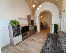 Italy Apulia Ugento vacation rental compare prices direct by owner 14282129