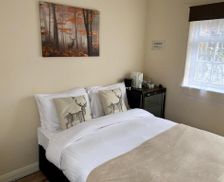United Kingdom Surrey Bramley vacation rental compare prices direct by owner 16420512