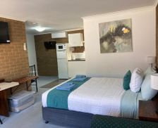 Australia New South Wales Narrandera vacation rental compare prices direct by owner 16079297