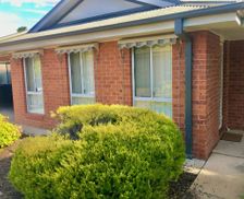 Australia New South Wales Wagga Wagga vacation rental compare prices direct by owner 15954706
