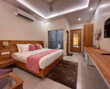 India Uttarakhand Lakhwār vacation rental compare prices direct by owner 15195436