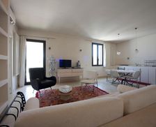 Italy Apulia Lecce vacation rental compare prices direct by owner 5490061