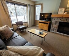Canada Alberta Dead Man's Flats vacation rental compare prices direct by owner 24831596