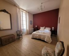 France New Aquitaine Lachaise vacation rental compare prices direct by owner 14223553