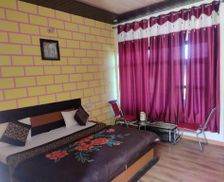 India Uttarakhand Kausani vacation rental compare prices direct by owner 13754486