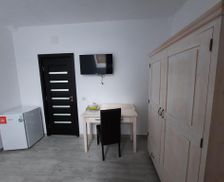 Romania Brasov Codlea vacation rental compare prices direct by owner 15958655