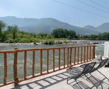 India Himachal Pradesh Kulu vacation rental compare prices direct by owner 13462833