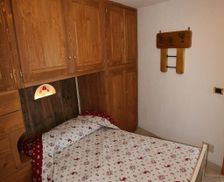 Italy Valle d'Aosta Aosta vacation rental compare prices direct by owner 26351065