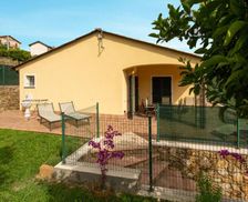 Italy Liguria Tovo San Giacomo vacation rental compare prices direct by owner 19381973