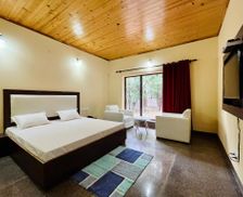 India Uttarakhand Chaukori vacation rental compare prices direct by owner 13474954