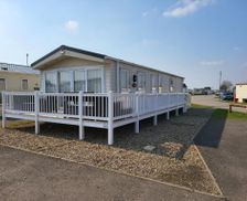 United Kingdom Essex Clacton-on-Sea vacation rental compare prices direct by owner 29925984