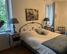 France Auvergne Neuilly-le-Réal vacation rental compare prices direct by owner 26332265