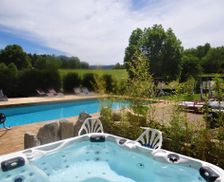 France Auvergne Chaudes-Aigues vacation rental compare prices direct by owner 26915837
