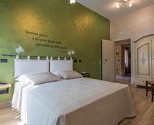 Italy Veneto Arquà Petrarca vacation rental compare prices direct by owner 26324915